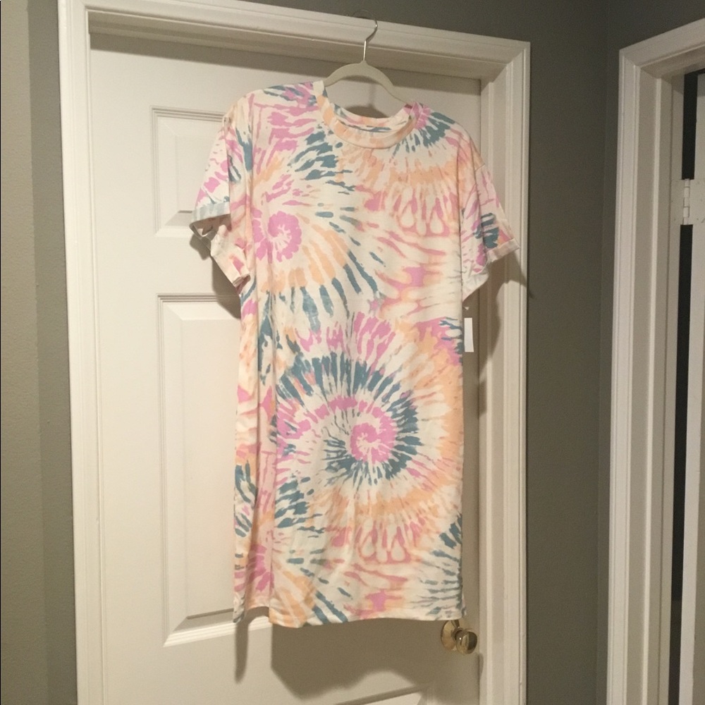 T-shirt dress